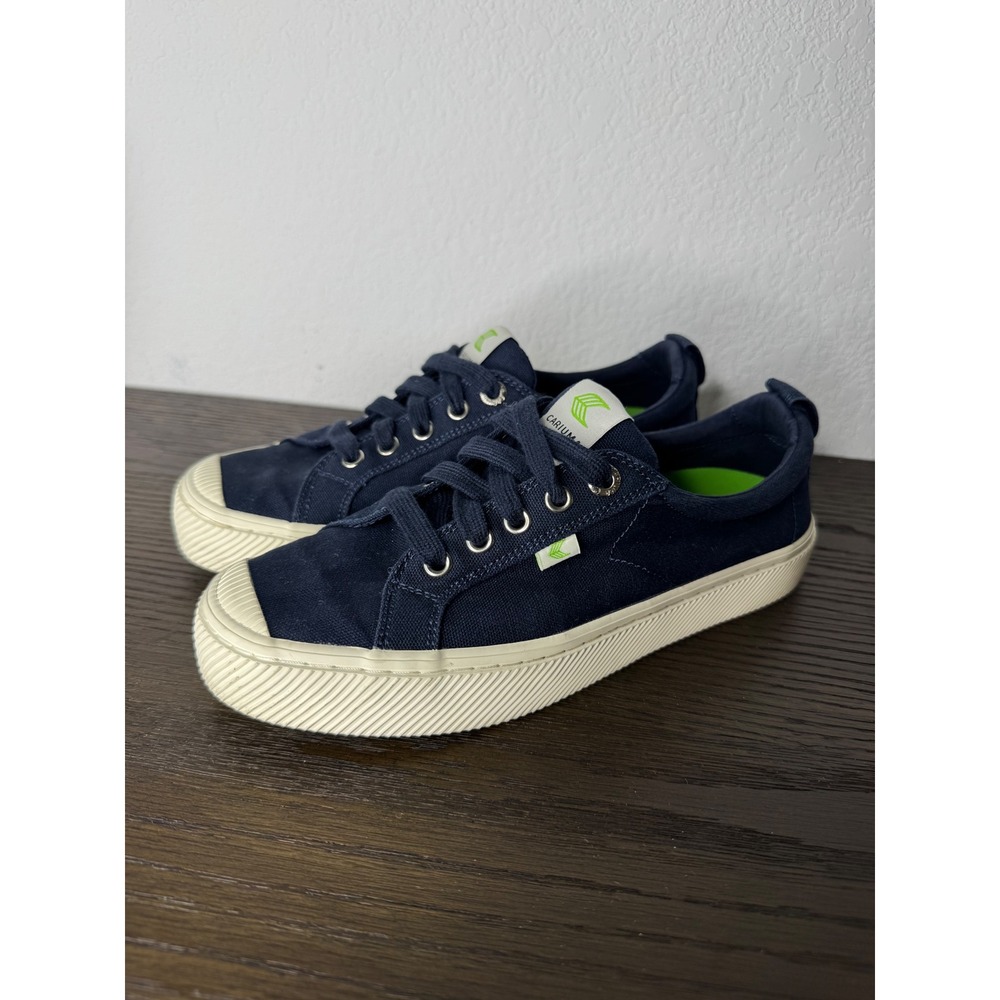 Cariuma OCA Low Navy Blue Canvas Sneakers Women's 8 - Men's 6.5 100103U02W080